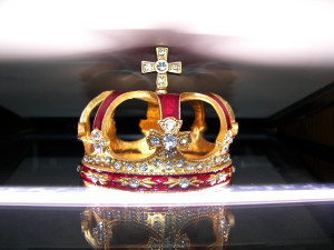 majestic crown